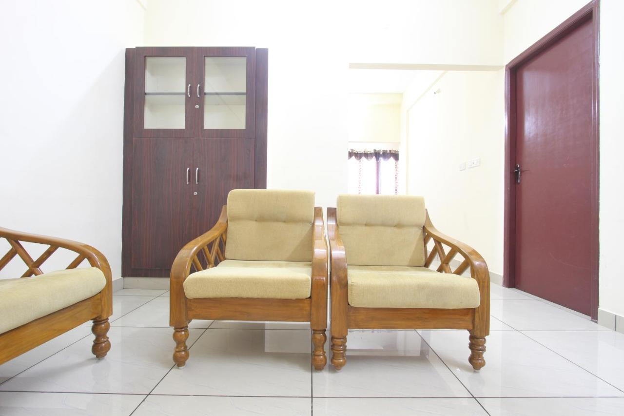 Naadi Homestay Thanjavur Bagian luar foto