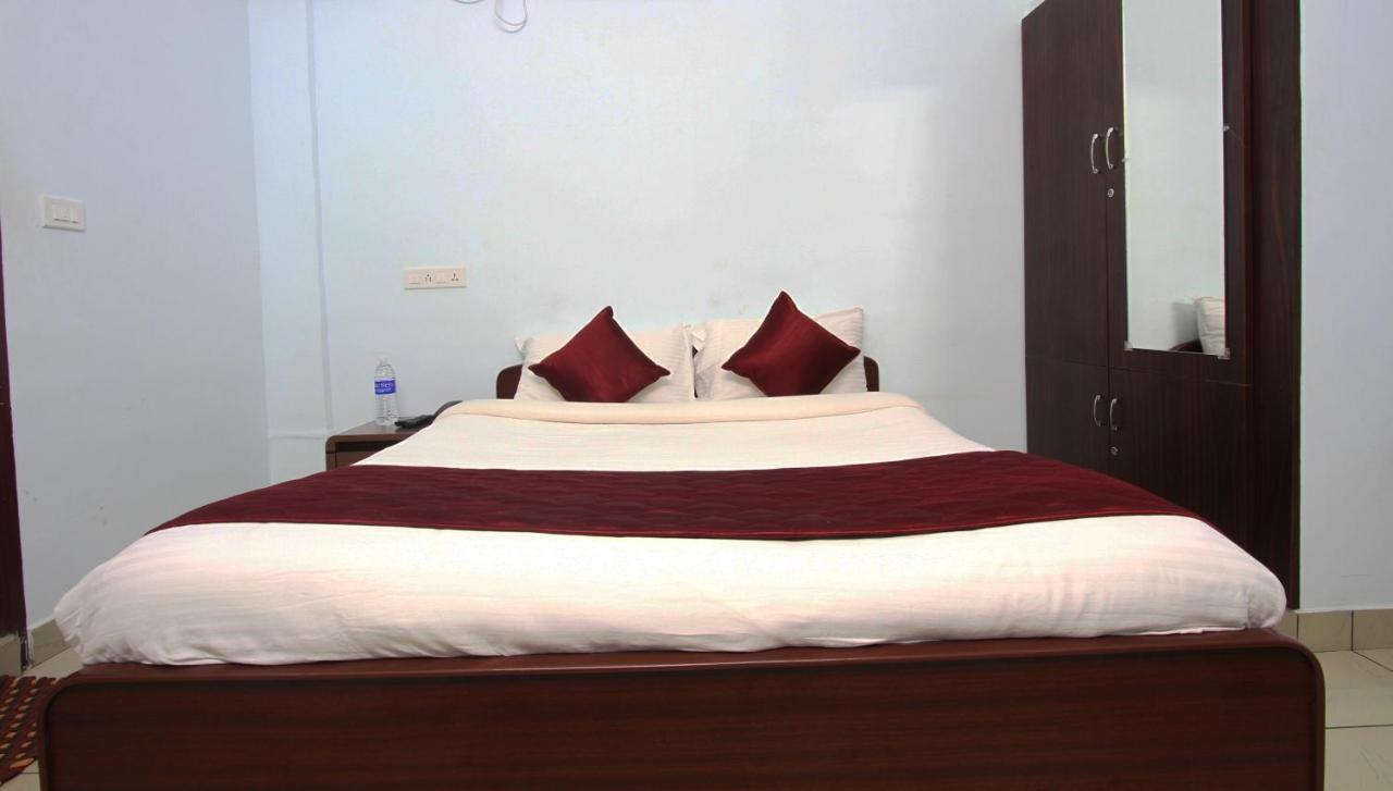 Naadi Homestay Thanjavur Bagian luar foto